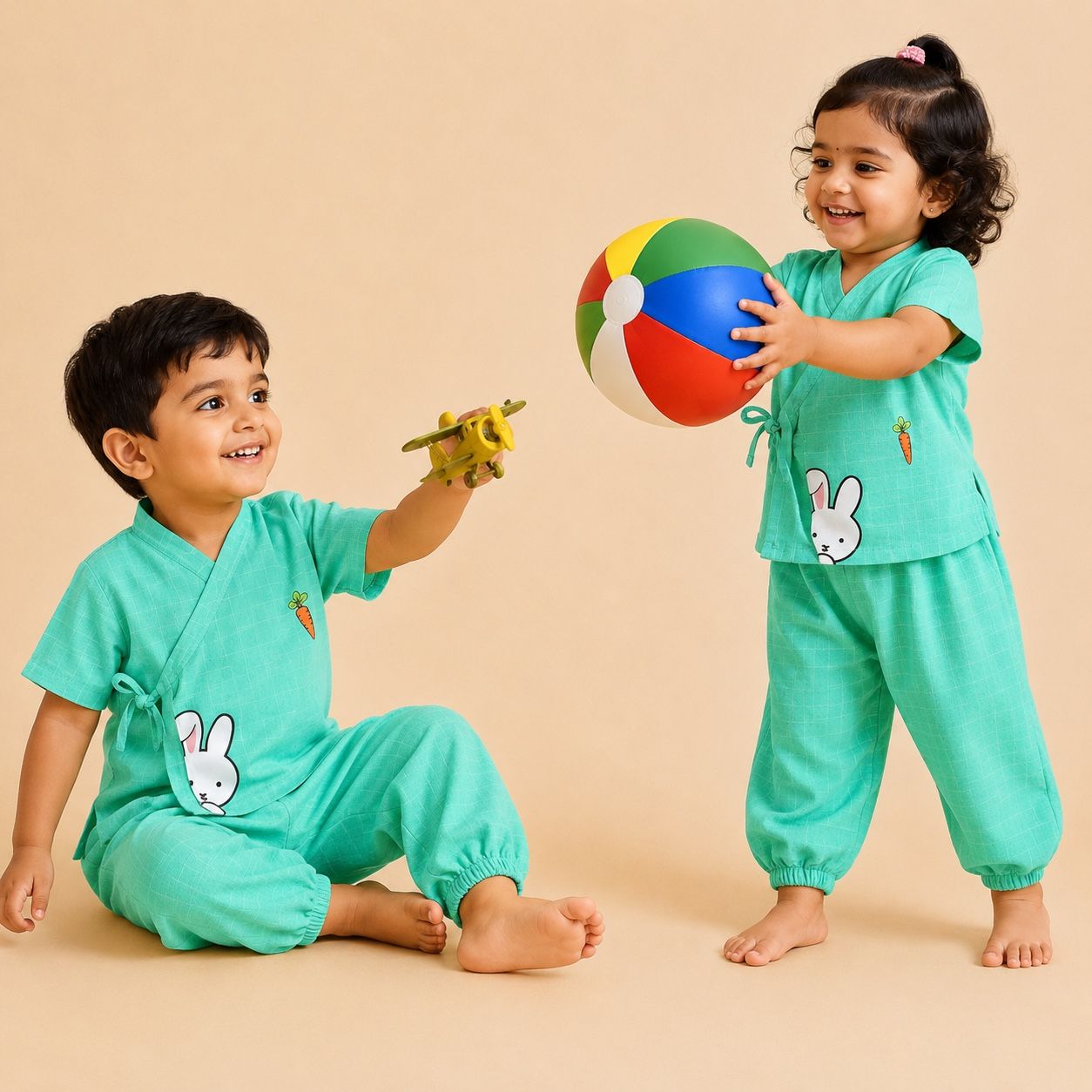 Bunny & Carrots  - Kimonos set