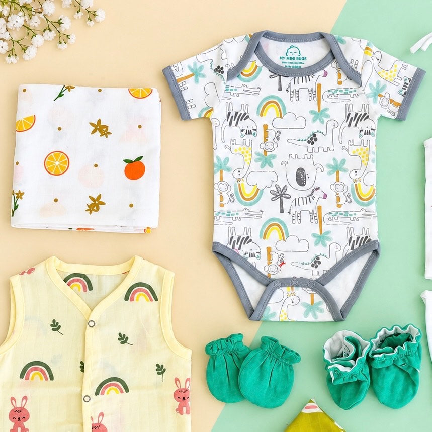Tiny Firsts – Organic Newborn Essentials Kit