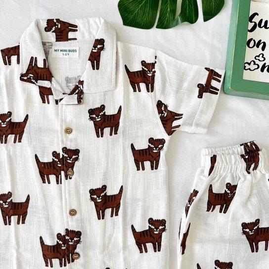 A Tiger - Cuban Collar Set