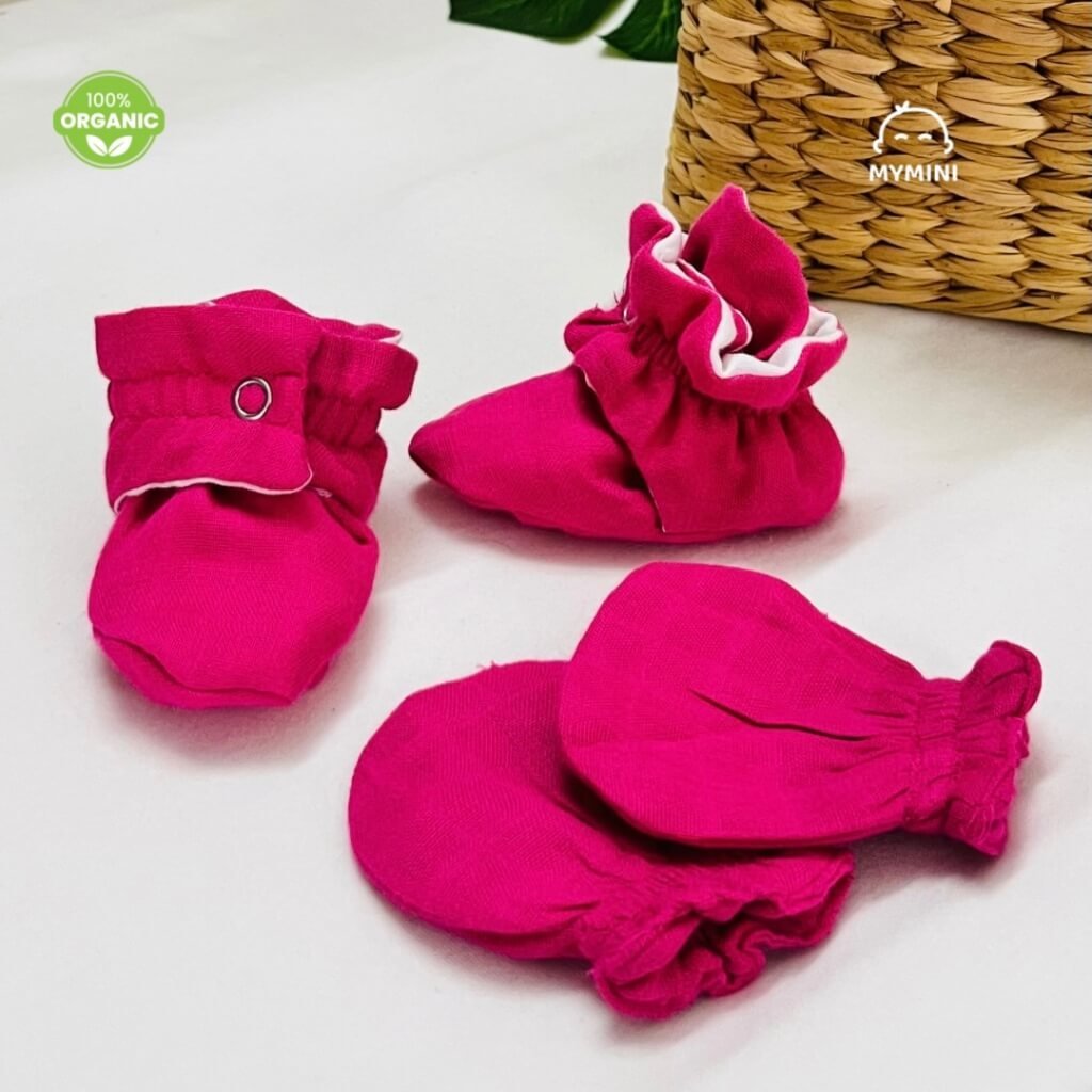Baby booties and mittens