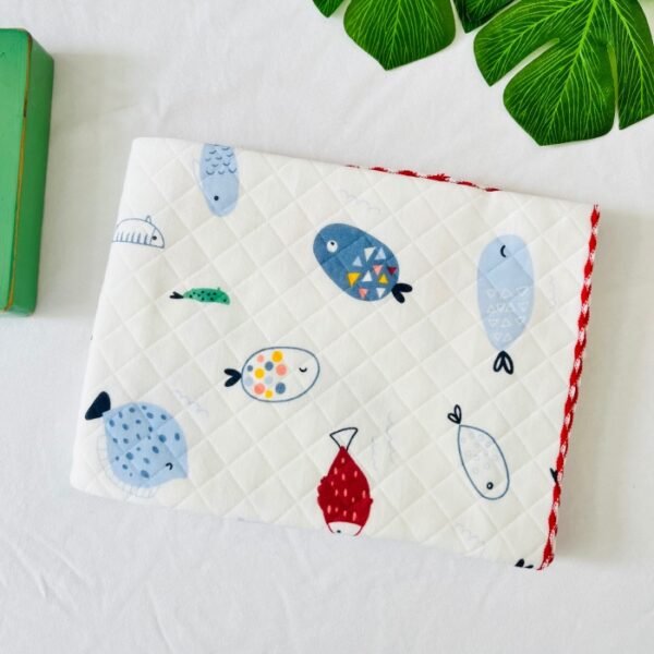 A Fish-2 layer Blanket 85*85cm