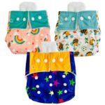 Reusable cloth diaper with absorbent inserts in soft breathable fabric for babies